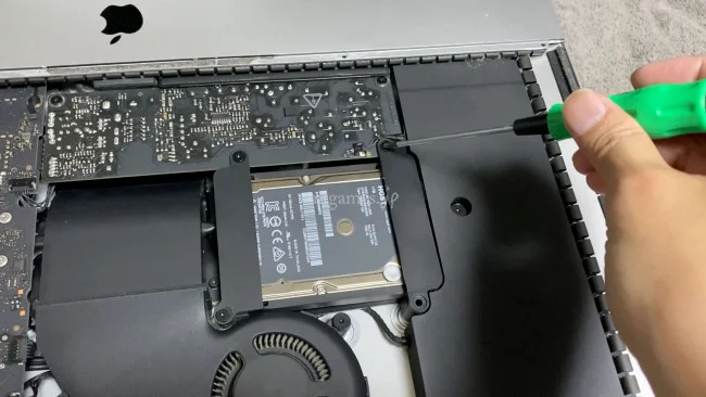 iMac SSD 分解