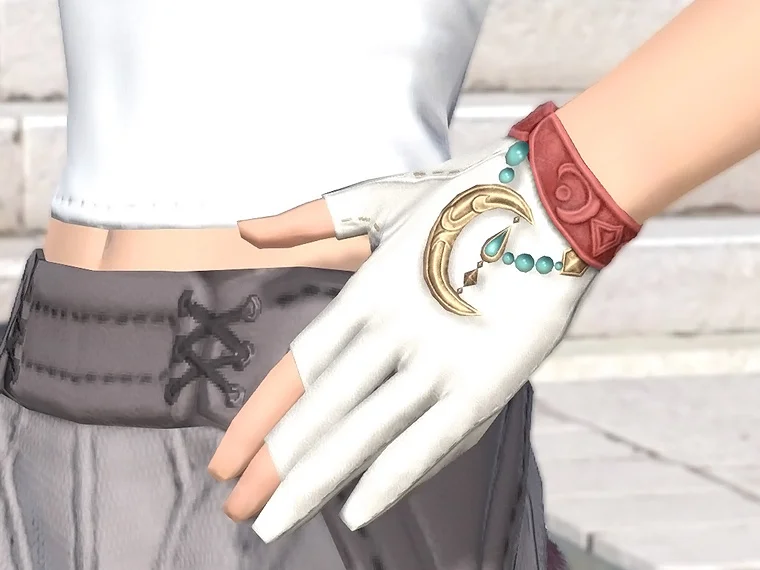 Lunar Envoy's Gloves of Healing - Image