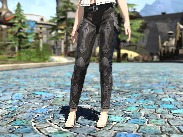 Archaeoskin Breeches of Crafting - Image